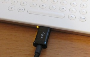 Recharging the Kindle with a micro USB cable